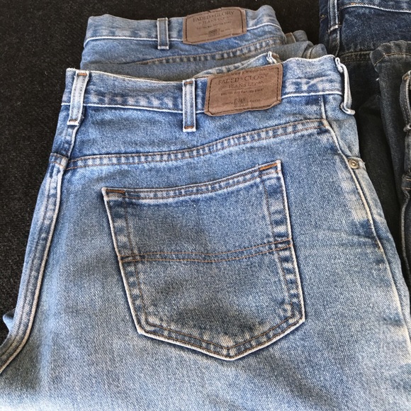 Faded Glory Jeans Co. 1972. Relaxed 42 X 30 - Picture 5 of 6